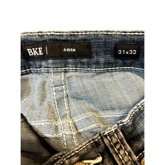 BKE Denim Aiden Bootcut Denim Men's Size 31 x 32 Blue Distressed style Stretch - Picture 5 of 6
